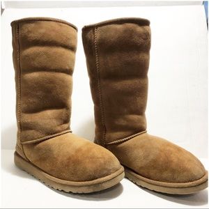 UGG Tall Classic Boot Chestnut Sz 8
